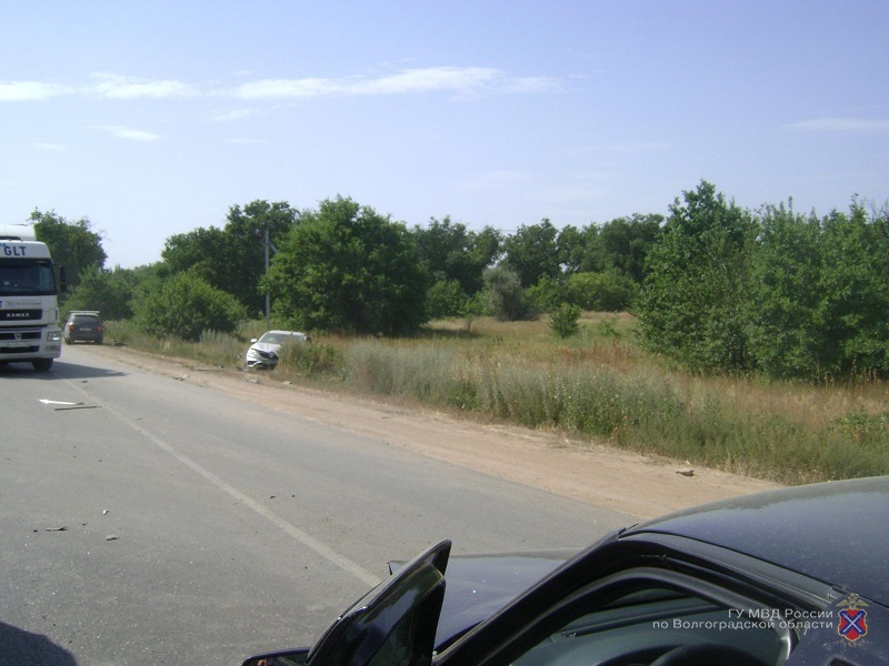 Три ребенка и мужчина госпитализированы после аварий в Среднеахтубинском районе Три ребенка и мужчина госпитализированы после аварий в Среднеахтубинском районе