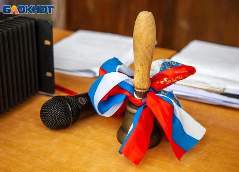 Школьников отправляют на дистанционное обучение в Волжском Школьников отправляют на дистанционное обучение в Волжском