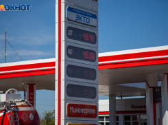 Цены на бензин «взлетели» в Волжском перед Новым годом