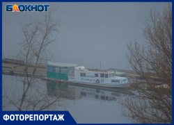 Утро в Волжском началось с сильного тумана: фоторепортаж