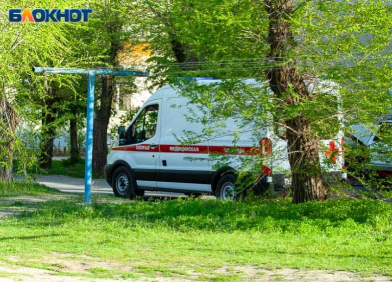 2-летний и 5-летняя пострадали в серьезной аварии в Волгограде